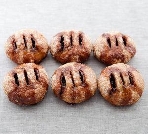 6 Pump Street Eccles cakes