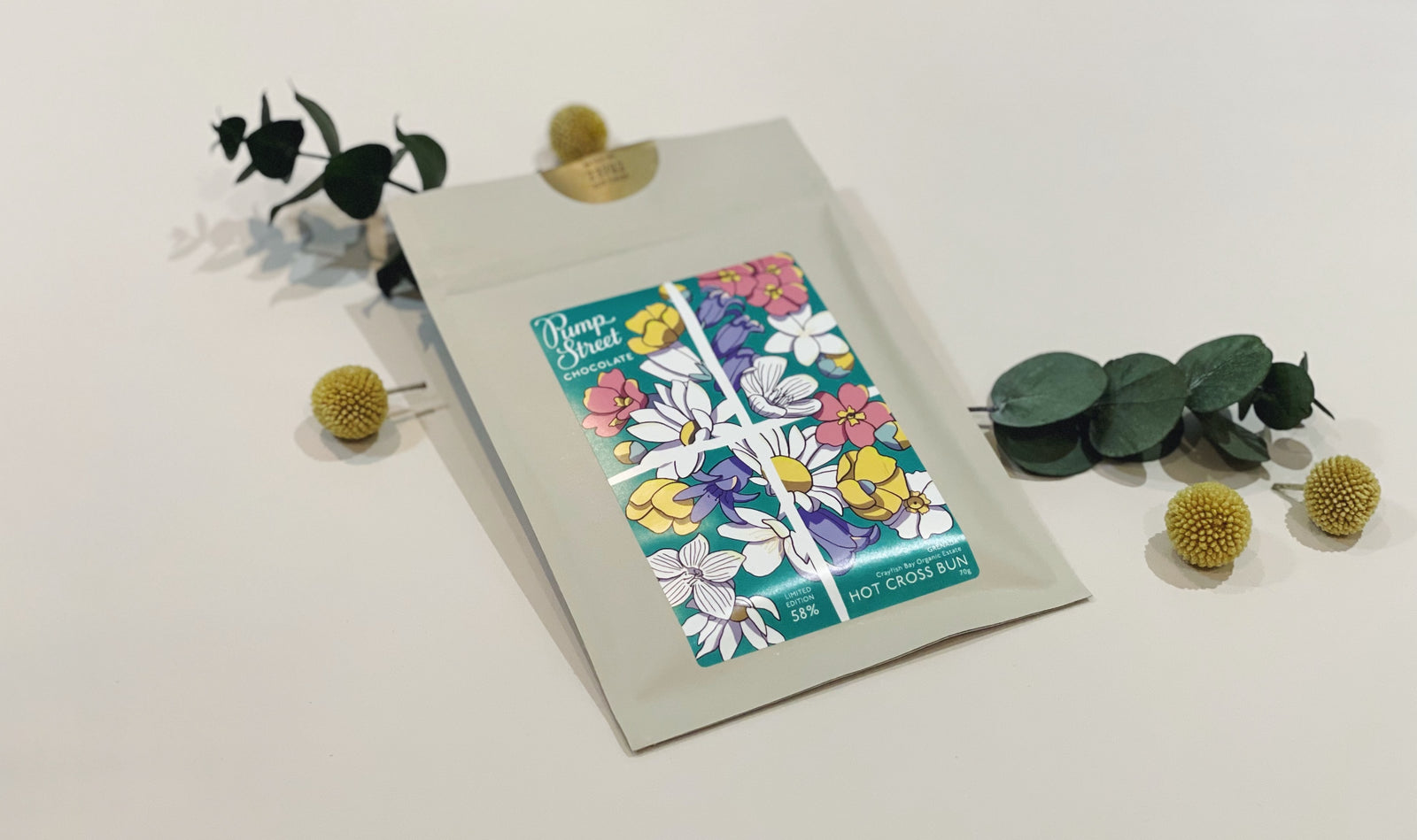 Pump Street illustrated Easter bar 