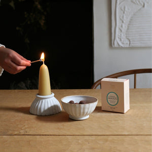 The Contemplative Present