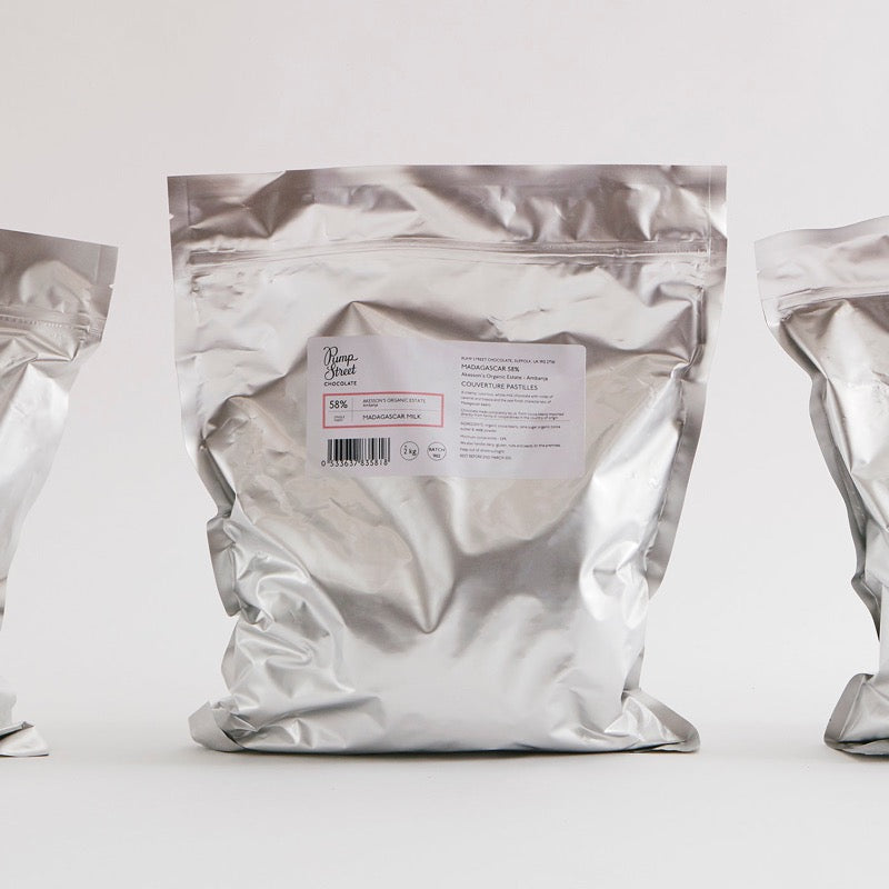 Pump Street 1kg Bag of Milk Baking Pastilles